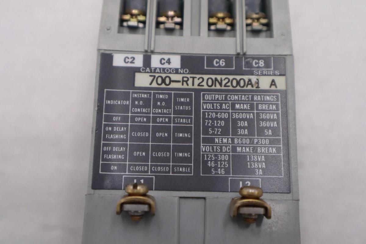 Used ALLEN BRADLEY 700-RT20N200A1 SERIES B STOCK 5517