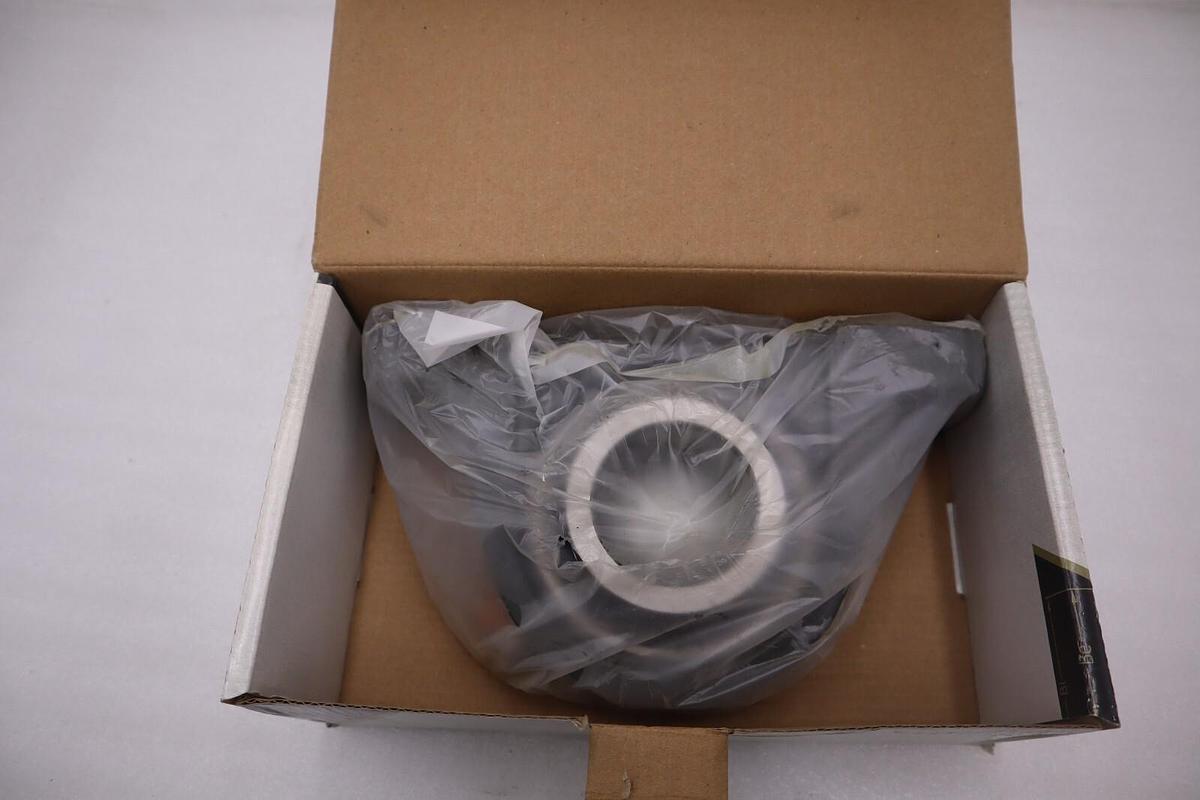 Used NEW OPEN BOX Peer UCP211-32 , 2 1/2" Pillow Block Ball Bearing STOCK 813-D