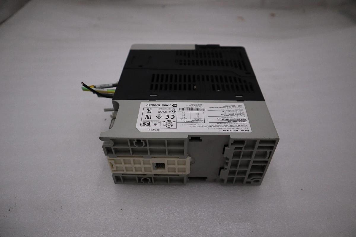 Used USED ALLEN BRADLEY 25B-D2P3N104 POWERFLEX 525 SER. A 1.0HP 25BD2P3N104 #H1244