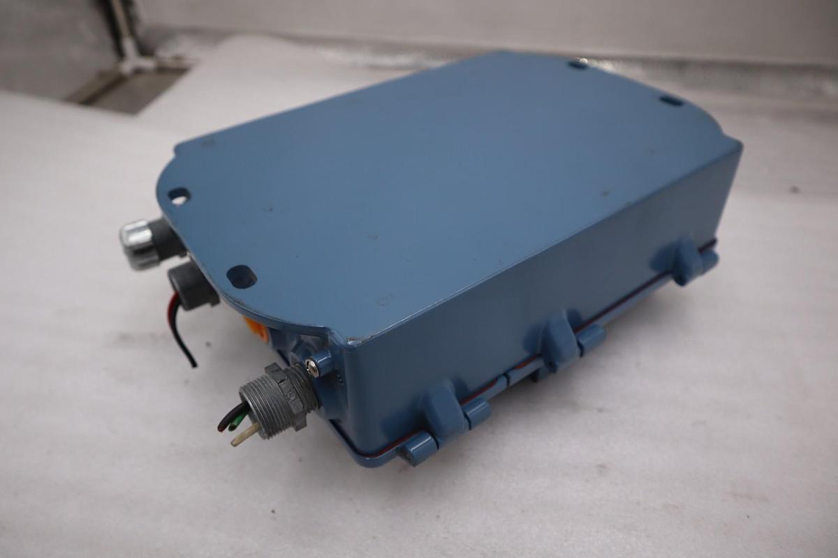 Used Rosemount 8712ESR1A1M4 Transmitter 2A 250V 50/60Hz - STOCK 3118CC