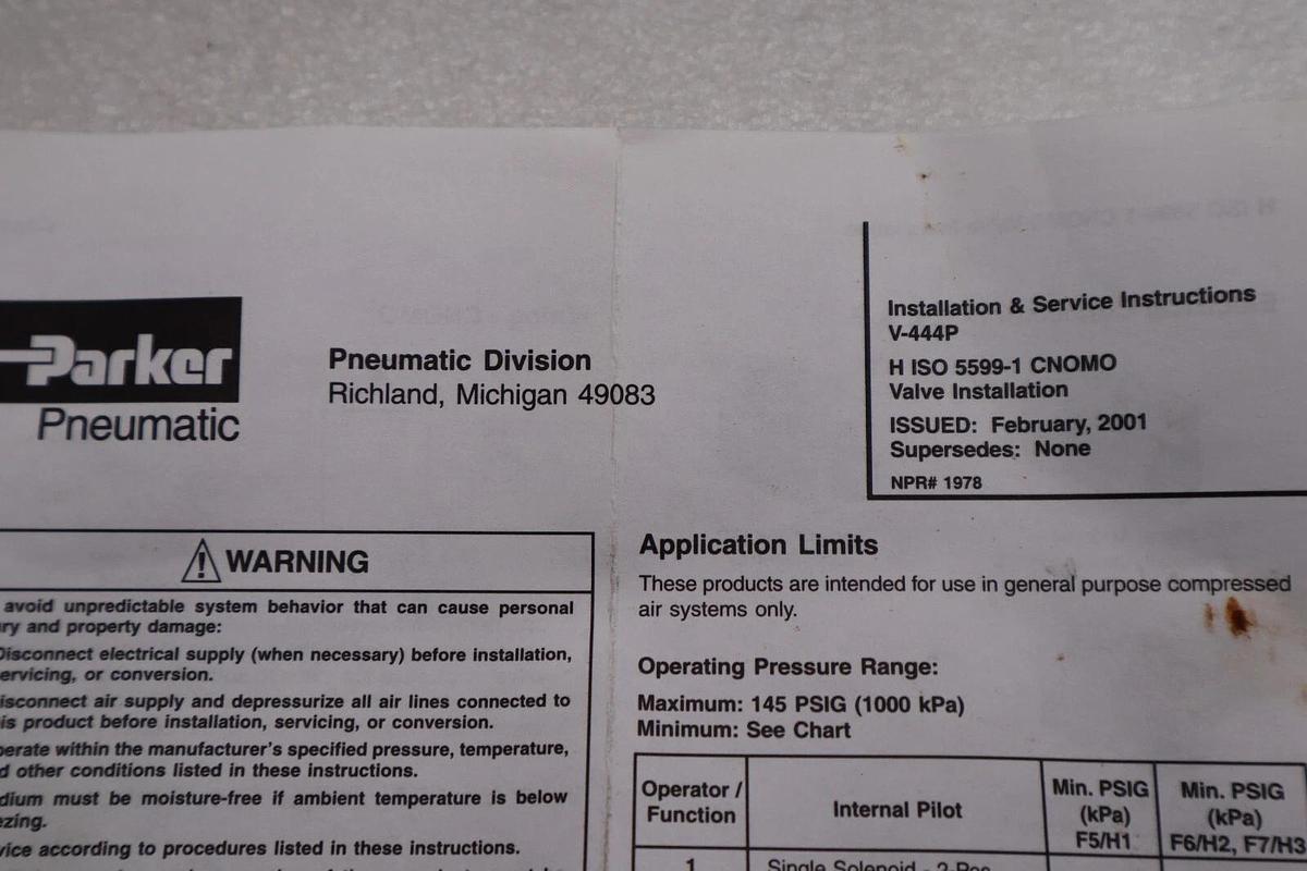 Used NEW Parker h2ewxbbl49b Solenoid Valve STOCK L-541