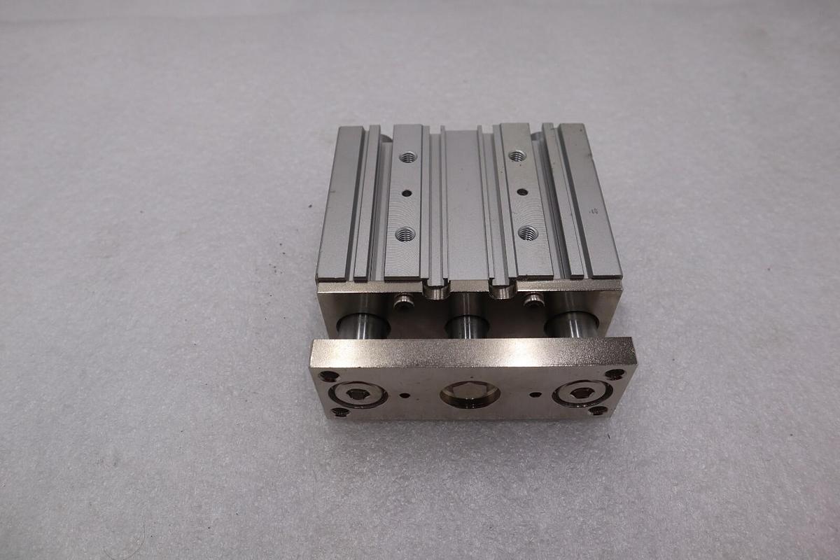 Used MGPM4050P5DWLXC35 CYL GUIDE SLIDE COIL SCRAPER SMC NEW UNIT STOCK K-2452