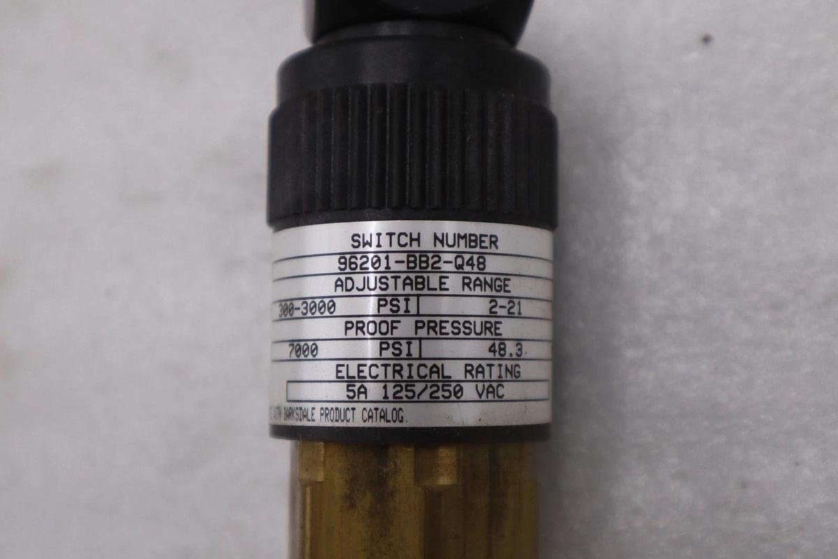 Used Barksdale 96201-BB2-Q48 Pressure Switch - NEW IN BOX - STOCK 5825A