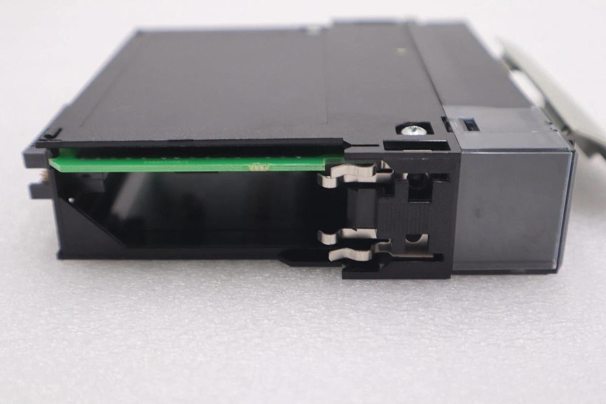 Used Allen-Bradley 1756-IB16 A Catalog Series Part No. PN-45746 DC Input 16PT #K-990A