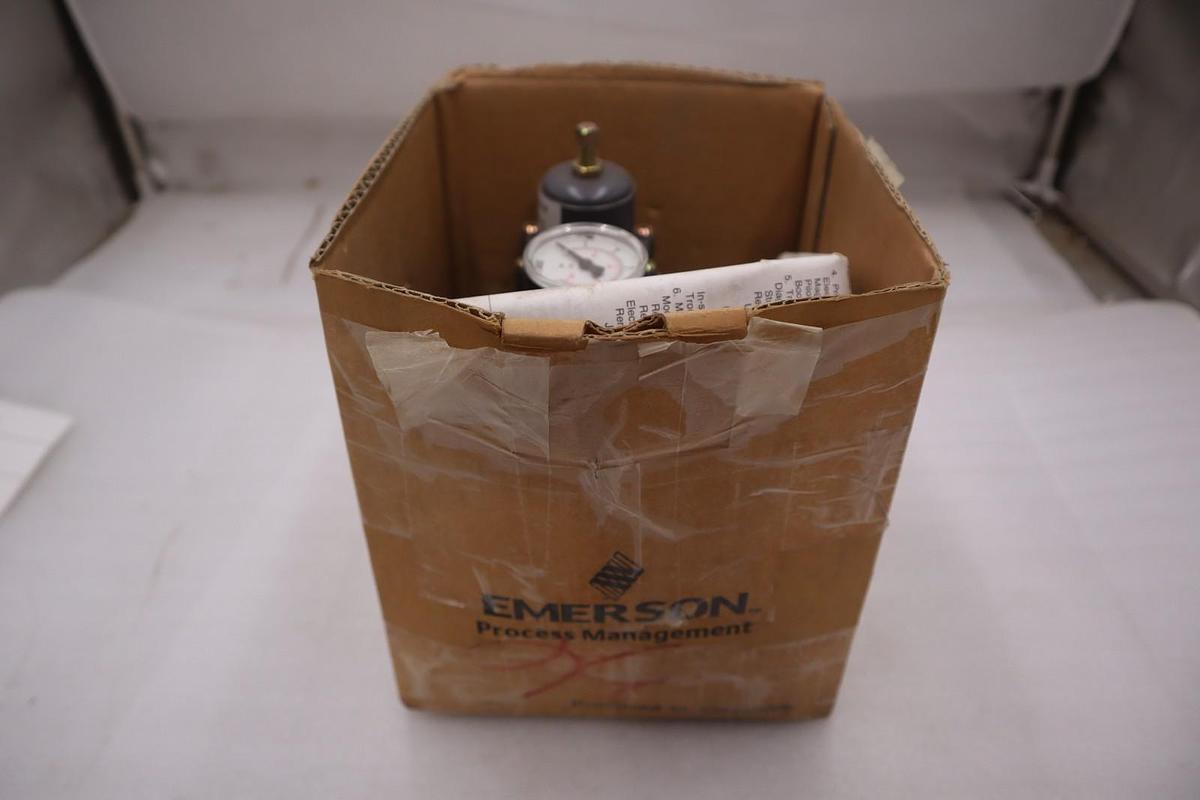 EMERSON FISHER MODEL 846 4-20mA 3-15 PSI PRESSURE TRANSDUCER - STOCK GF1033