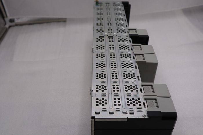 Used ALLEN BRADLEY 1756A13/B CHASSIS 13-SLOT PLC SERIES B #1832