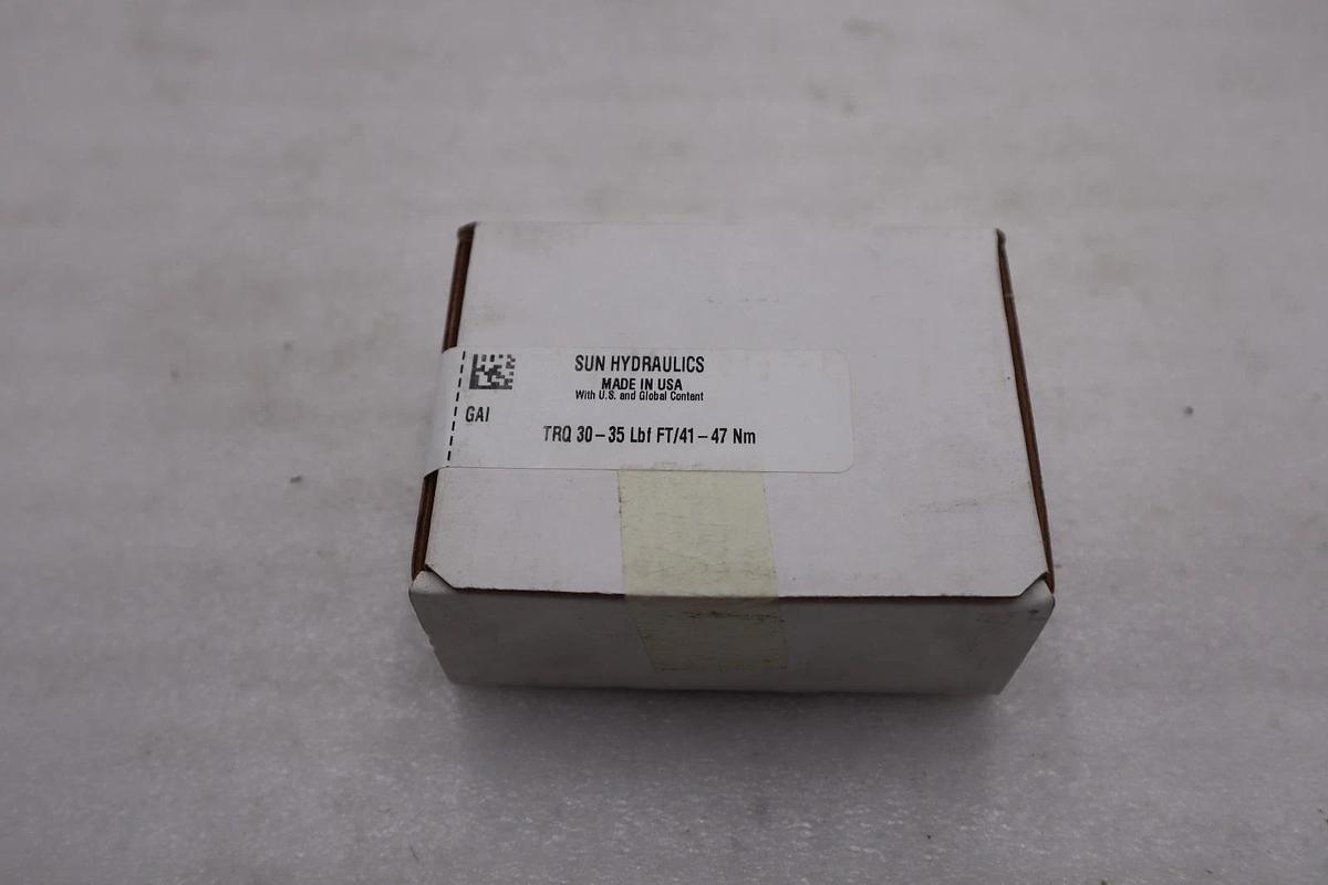 Used Sun Hydraulics Trq 30-35 Lbf Ft/41-47 Nm - NEW IN BOX - STOCK GF326A
