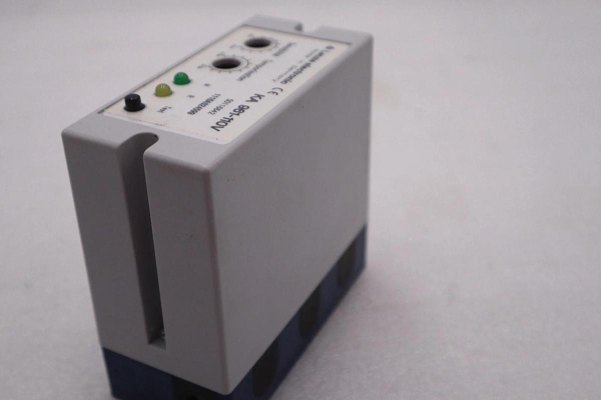 Used Leuze Electronic Amplifier Model No. KA 961-110V 50116642 1110A024599 #K-1751