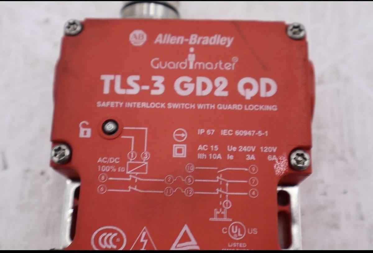 Used Allen Bradley Guardmaster TLS-3  GD2 QD SAFETY Interlock Switch TLS3GD2QD L-159