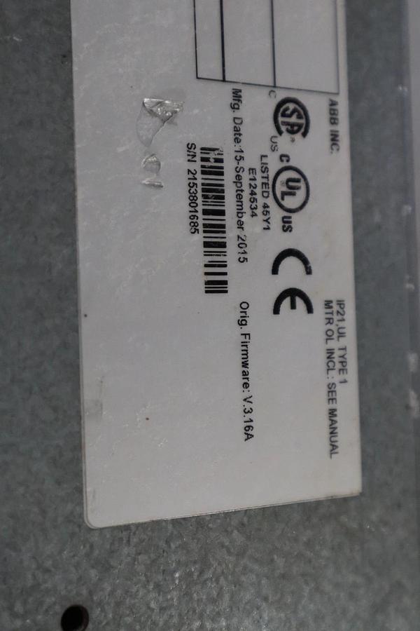 Used ABB ACH550-UH-125A-4 AC DRIVE 550 SERIES 3 PHASE 380-480 V AC STOCK S686