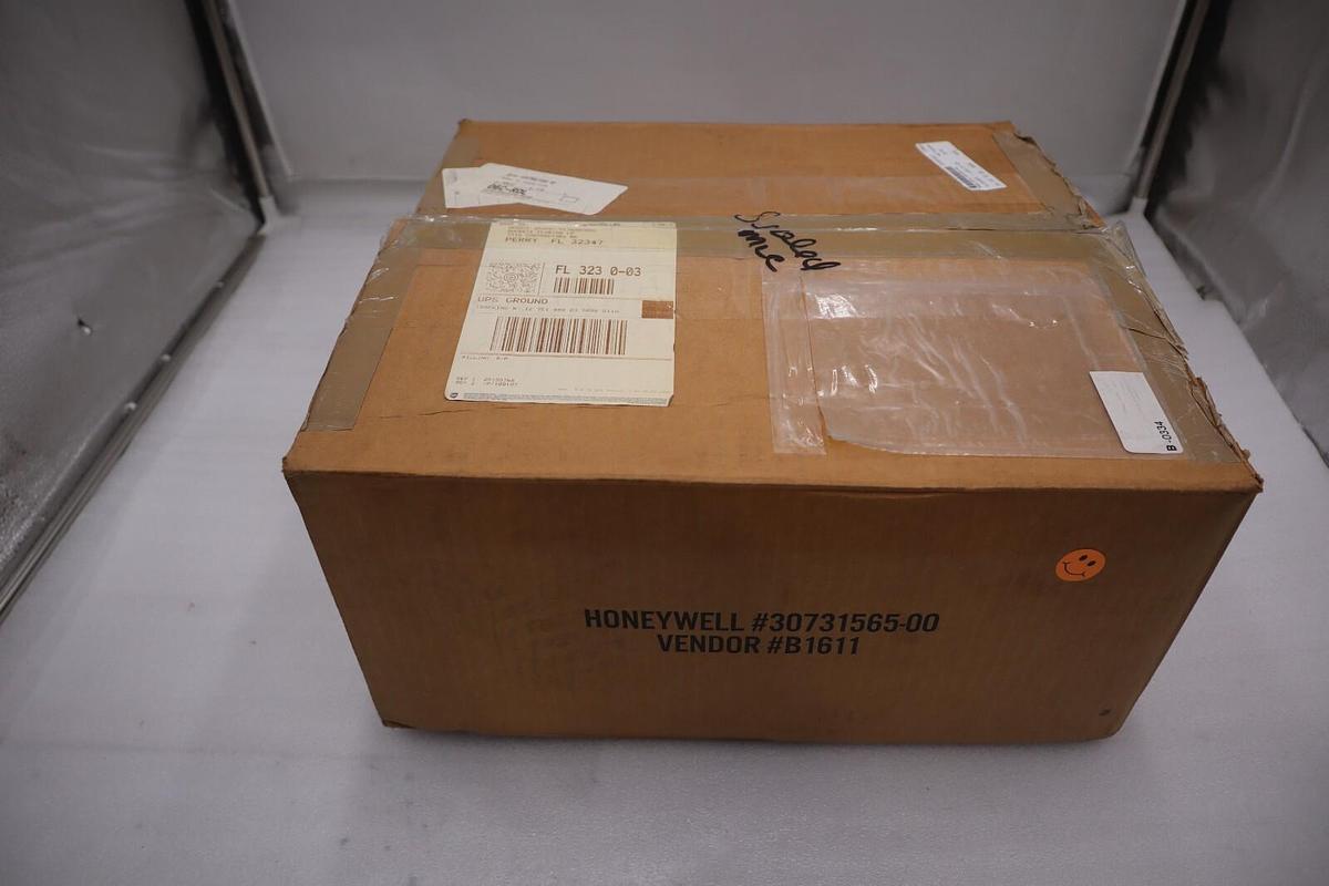Used HONEYWELL 30731565-002 / 30731565002 NEW IN BOX POWER SUPPLER STOCK G430