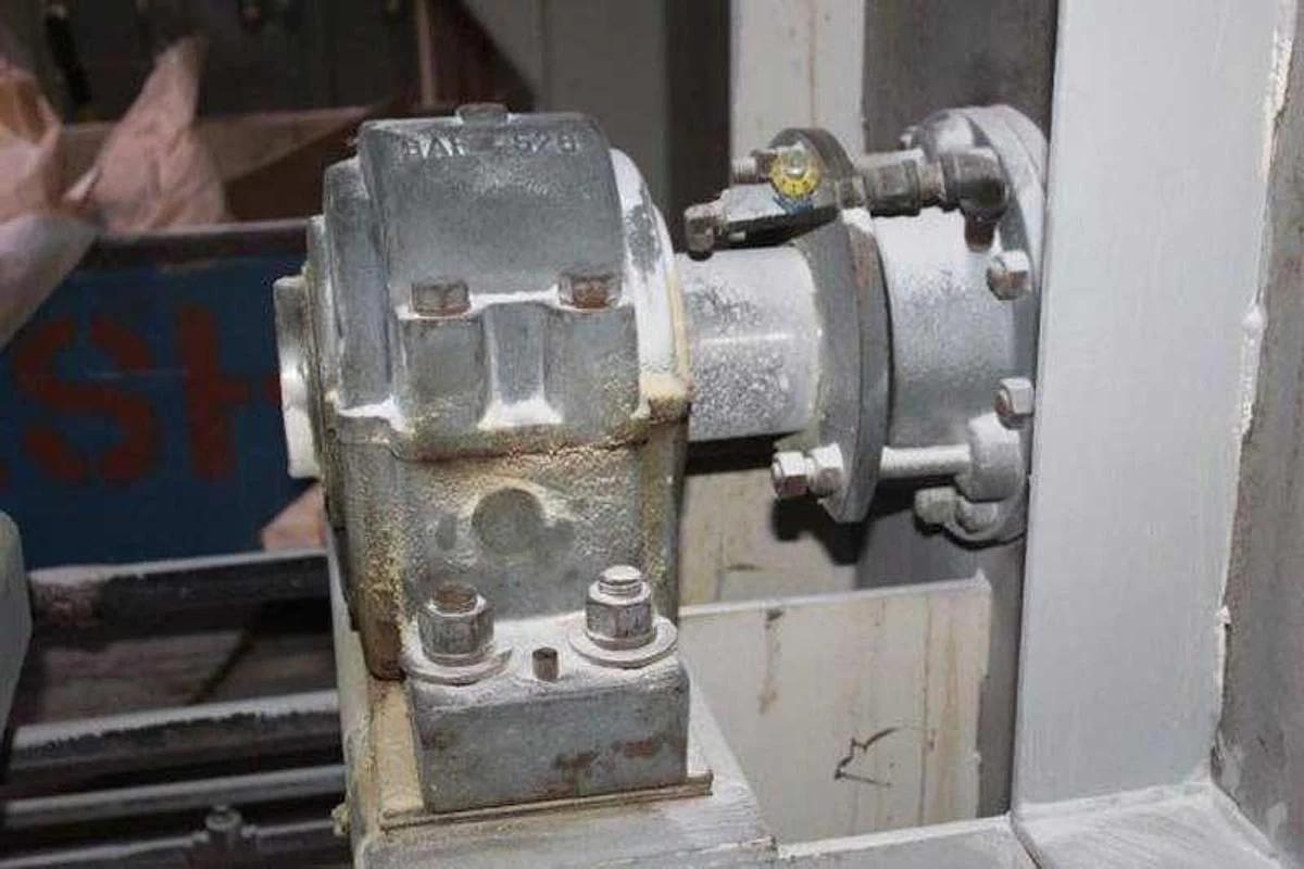 Used 87 CUBIC FOOT CAPACITY DAY MIXING DOUBLE RIBBON MIXER STAINLESS STEEL