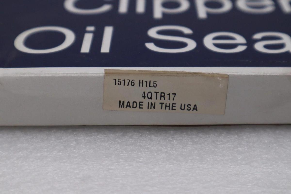 NEW PARKER 15176 H1L5 4QTR17 CLIPPER OIL SEAL STOCK 3776A