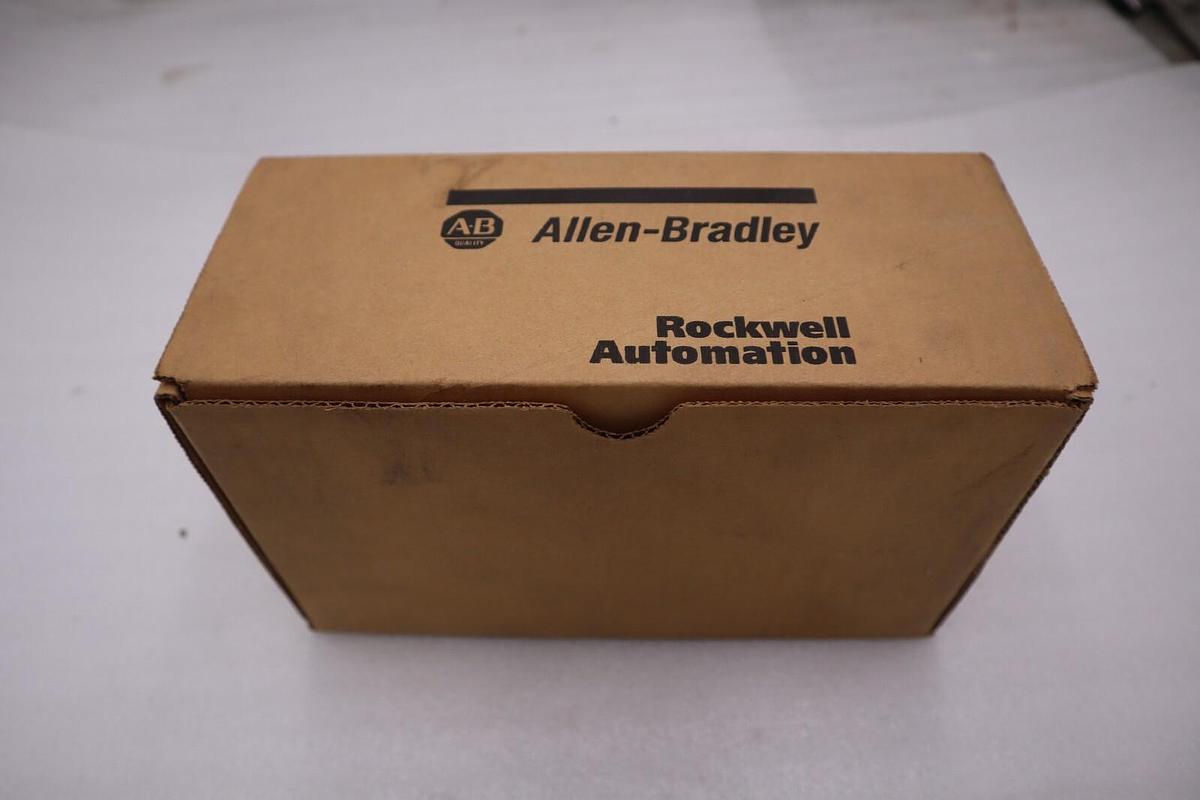 NEW ALLEN BRADLEY 800H-2HX4T 800T/H ASSEMBLED STATION TWO FLUSH STOCK H141