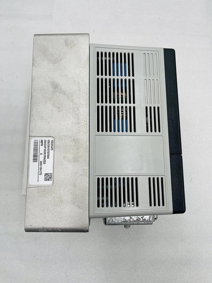 ALLEN BRADLEY 20AD2P1A0AYNAEG0 POWERFLEX 70 ADJUSTABLE FREQUENCY AC DRIVE #2249