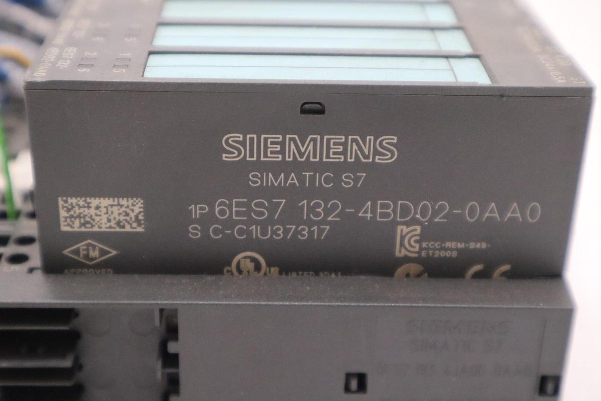 Used LOT OF SIEMENS PLC MODULES (AS PHOTOGRAPHED) STOCK G-385B