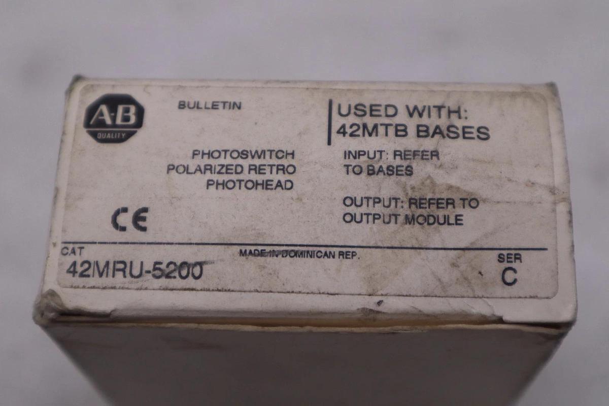 NEW OPEN BOX AB Allen Bradley 42MRU-5200 /C Photoelectric Sensor STOCK GF697A