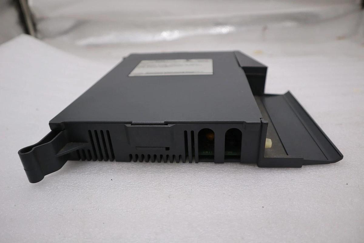 Used FIVES GIDDINGS & LEWIS 502-03794-40 PIC900 PROGRAMMABLE INDUSTRIAL COMPUTER