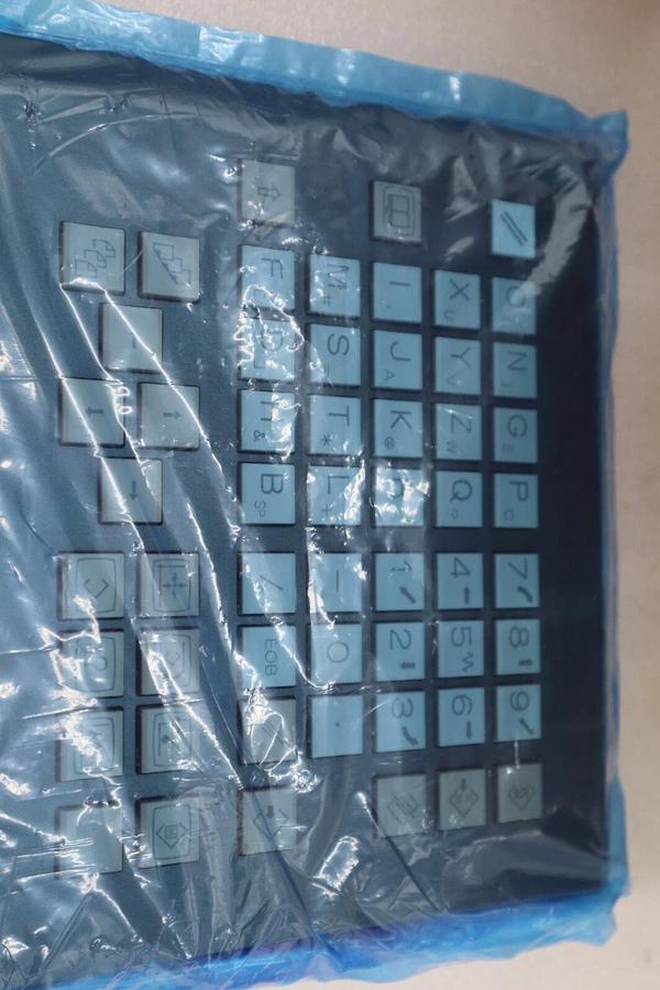 Used FANUC MDI UNIT A02B-0236-C125 MBS NEW IN BOX STOCK 2746