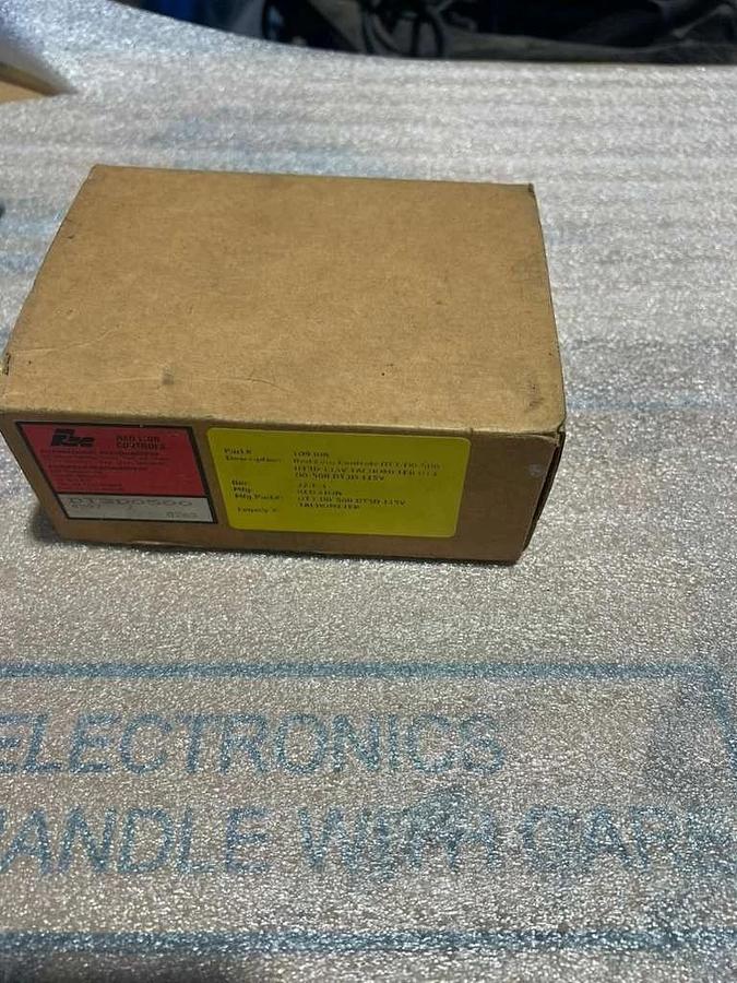 Used NEW Red Lion Controls DT3D Digital Tachometer STOCK L784CC