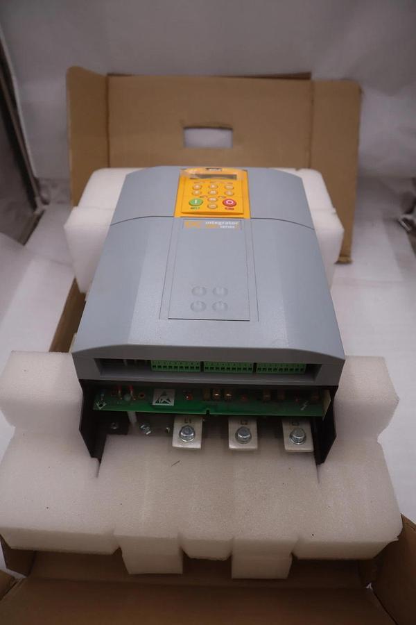 Used PARKER 591P-53327031-P00-U4V0 / 591P53327031P00U4V0 - NEW IN BOX - STOCK GF964