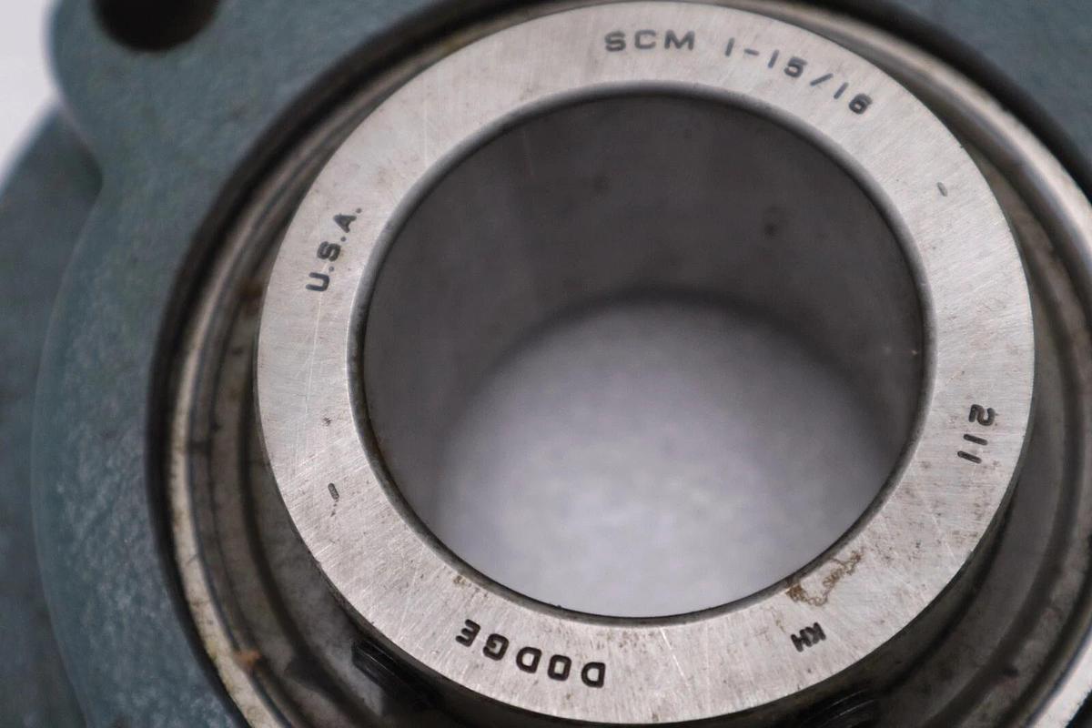 Used NEW IN BOX Dodge FCSCM115/ FC-SCM-115 Piloted Flange Unit 1-15/16" Bore #H476A