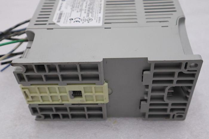 Used Allen Bradley 22A-D2P3N104 /A PowerFlex 4 AC Drive 1HP 3Ph 480V STOCK B-1290