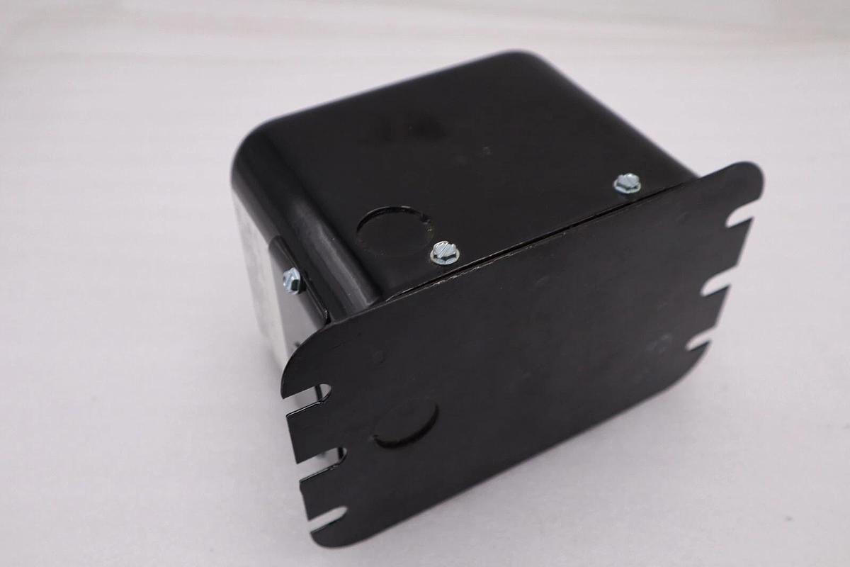 Used DONGAN A06-SA6 120V 175A - NEW NO BOX STOCK H1013