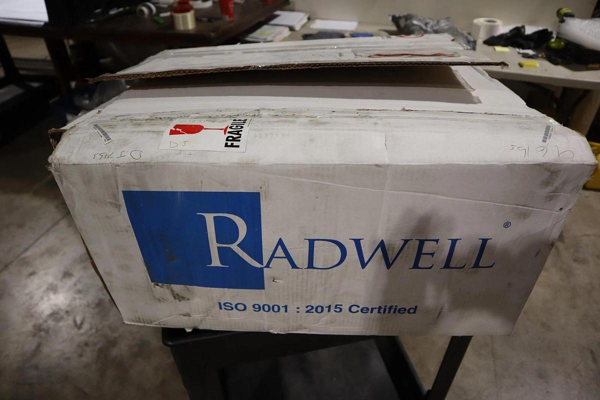 Used NEW ABB SD100 1LE23211CA114AA3 Ac Motor 182t 3ph 3hp 3520rpm STOCK HS-3