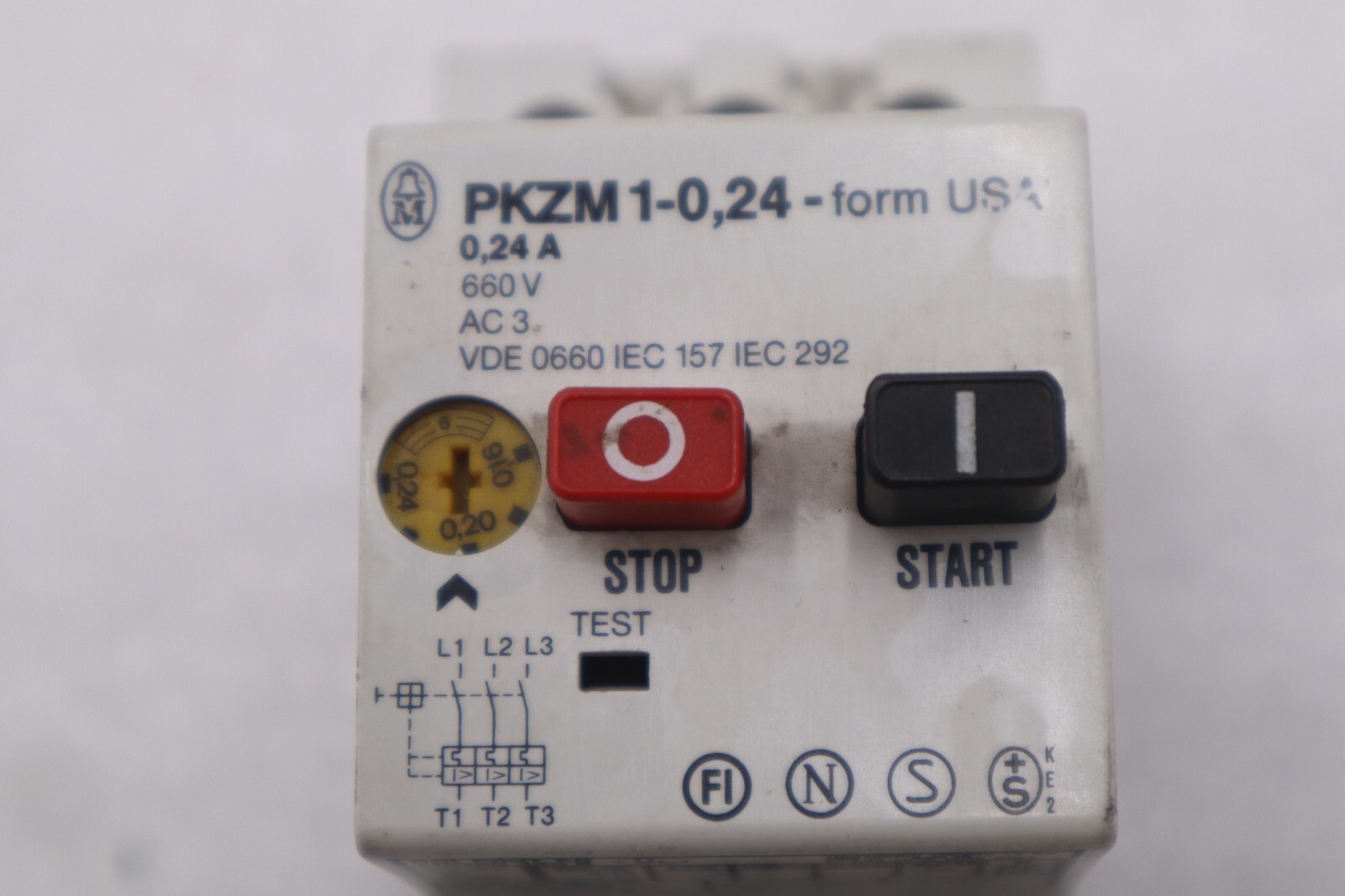 Used EATON MOELLER PKZM-1-0,24 THERMAL MAGNETIC 1.6-2.4AMP CIRCUIT BREAKER STK K-3626