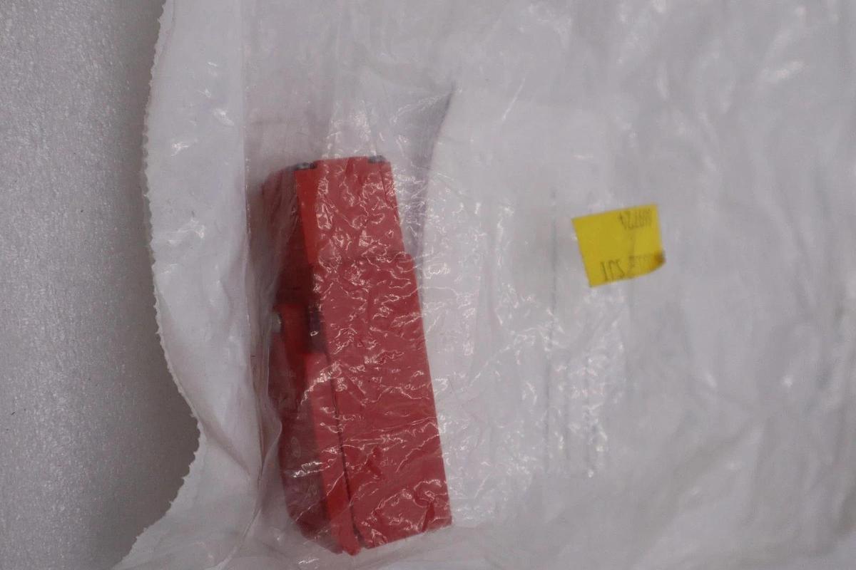 Used NEW ALLEN BRADLEY 440K-C21080 SERIES B SWITCH STOCK H1215A