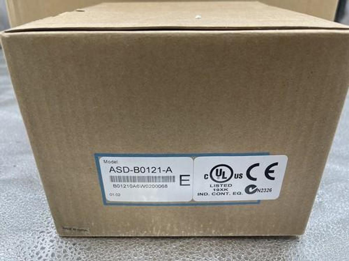 NEW IN BOX Delta ASD-B0121-A 100W AC Servo Drive STOCK 1517 18 AVAILABLE