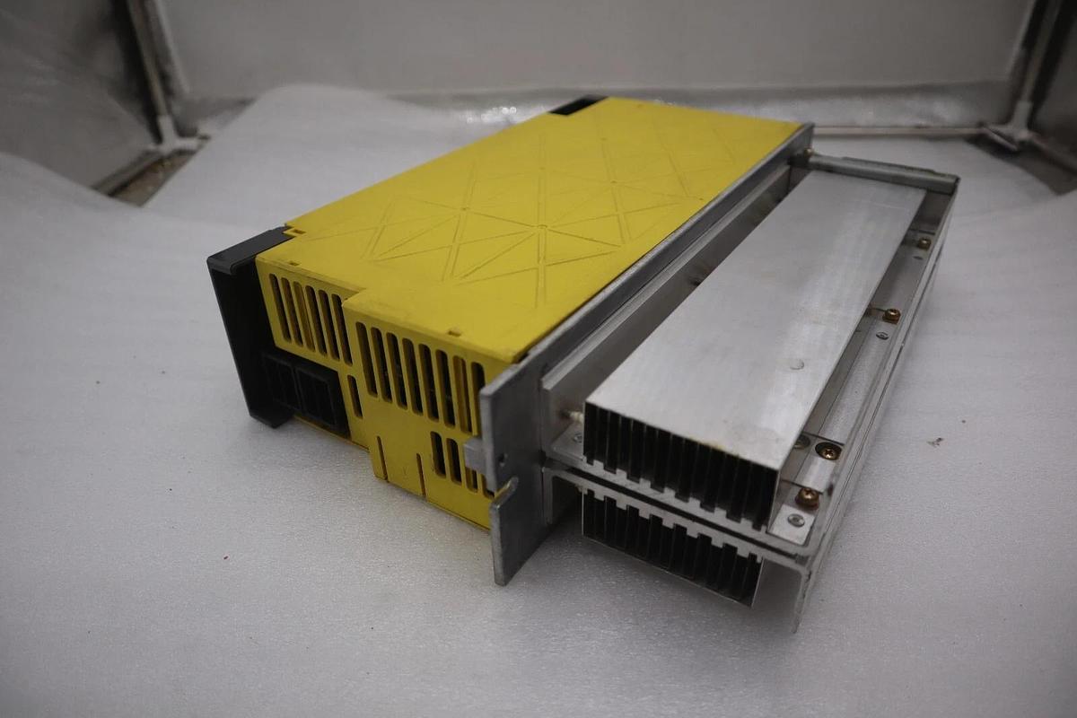 Used Fanuc Servo Amplifier Module A06B-6124-H207 Series D STOCK 107B