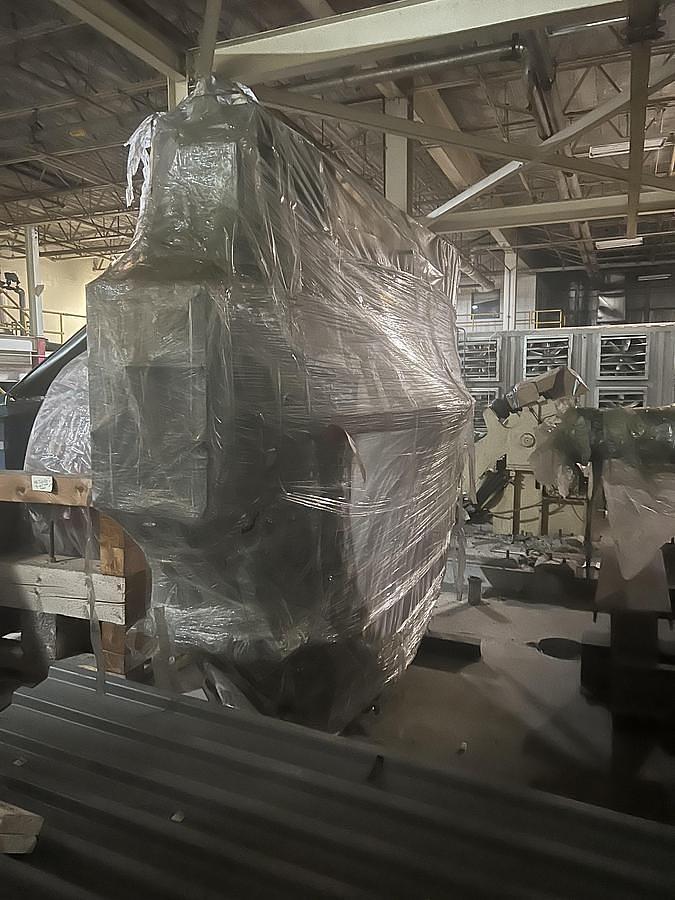 Used 1250 HP CANADIAN GENERAL ELECTRIC SYNCHRONOUS MOTOR MODEL 114550 (REBUILT)
