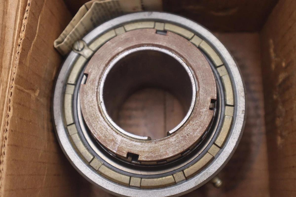 Rexnord ZMC9115 Roller Bearing Cartridge Spherical Roller 1-15/16 in Bore #B-800