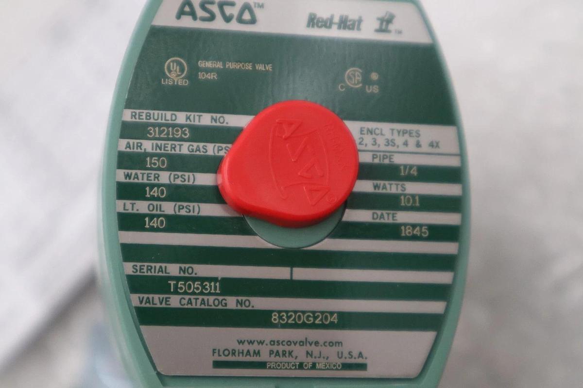 Used ASCO 8320G204 1/4" 3W SOLENOID VALVE NEW STOCK GF843
