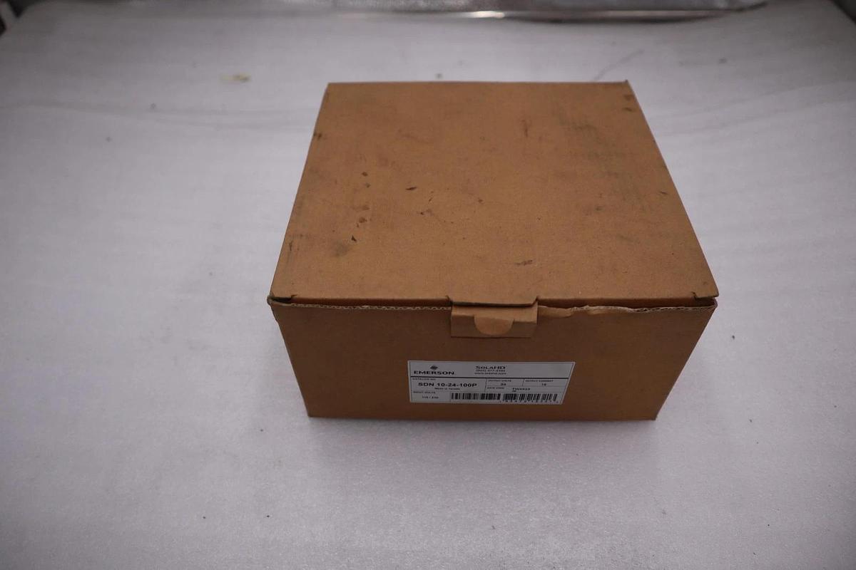 NEW OPEN BOX EMERSON SDN 10-24-100P POWER SUPPLY STK GF97