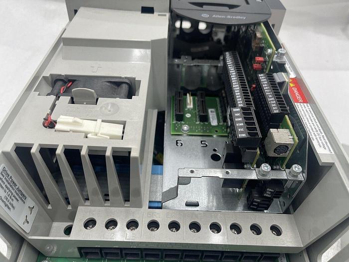 New Allen Bradley PowerFlex 753 VFD 20F11ND065AA0NNNNN AC Drive 50HP STOCK 4453