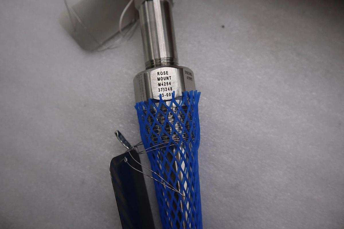 Emerson Rosemount Temperature Sensor R-214C*31132220 STOCK 5907