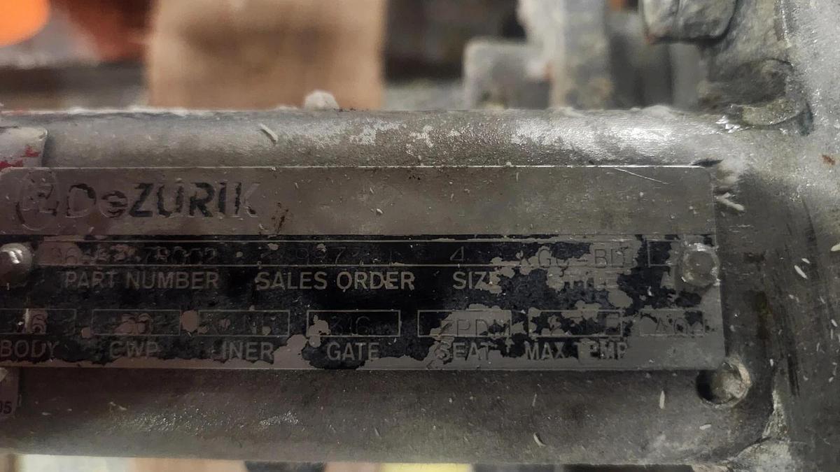 Used DeZURIK PNUEMATIC Gate Valve Size 4 316 Stainless Stock PF209