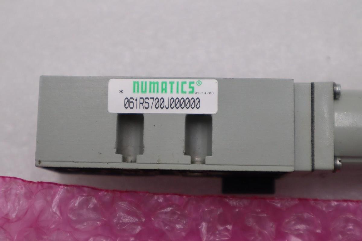 Used NEW OPEN BOX Numatics 061RS700J000000 Solenoid Valve Regulator STK H1521A
