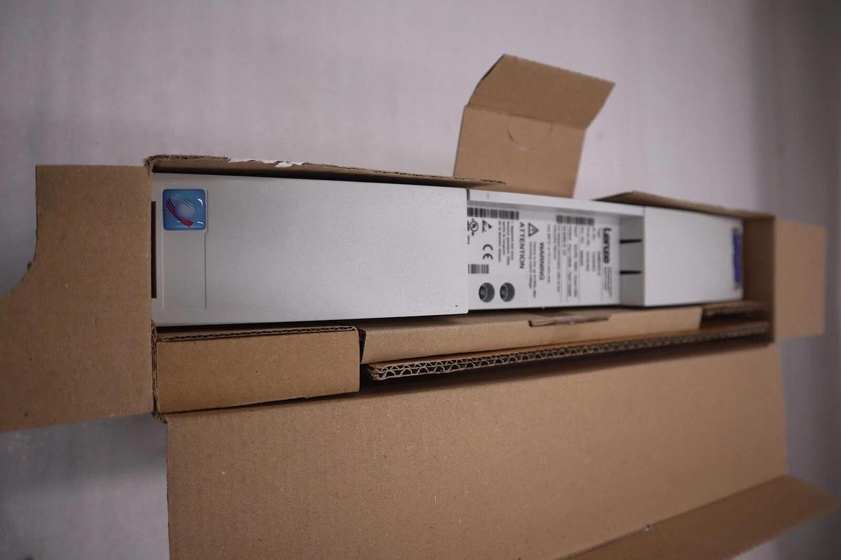 NEW OPEN BOX LENZE EMB9352-E BRAKE CHOPPER STOCK G-147A