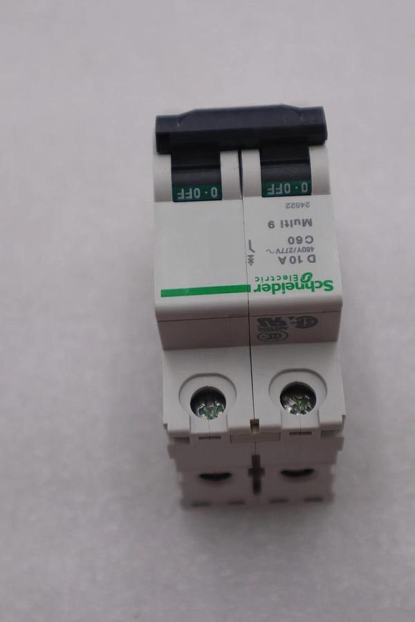 SCHNEIDER ELECTRIC GG004D001 CIRCUIT BREAKER 10A 240VAC STOCK #K-2326