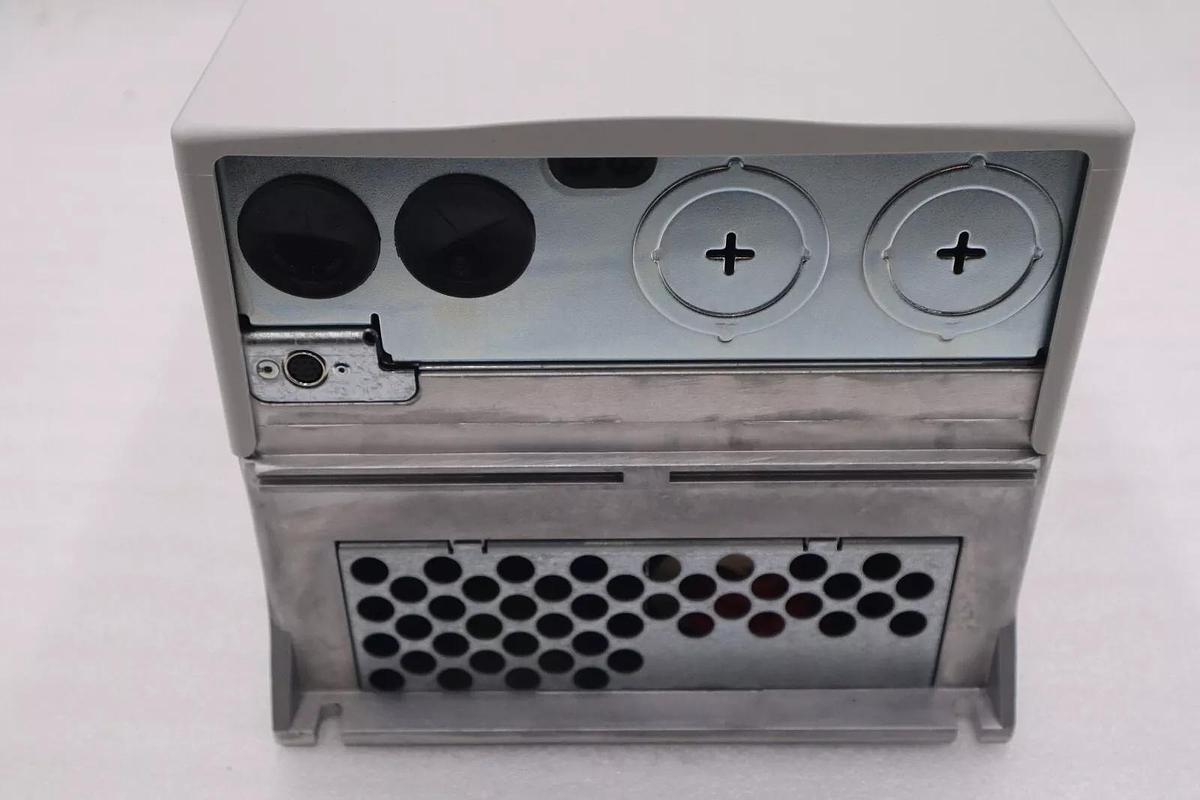 ALLEN BRADLEY 20BC072A0AYNANC0 NEW 480V POWERFLEX 700 DRIVE 50 HP STOCK 4853