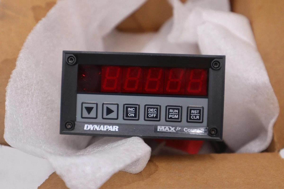 NEW OPEN BOX DYNAPAR MCJR2S00 COUNTER STOCK GF90A