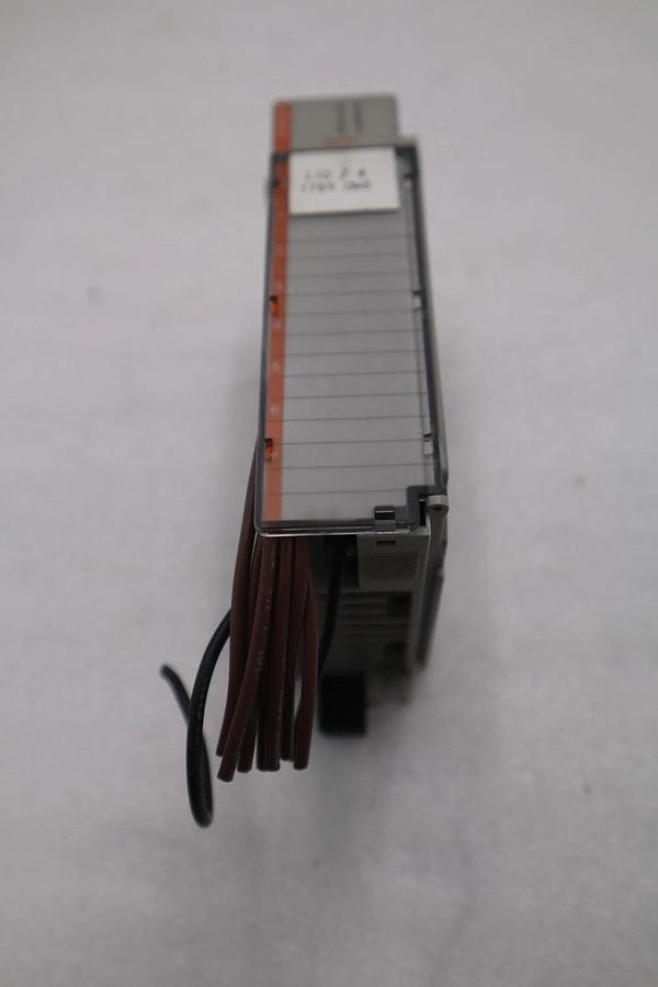 Used Allen Bradley 1769-OW8 Ser B CompactLogix 8-Channel VAC/VDC Relay Output Module