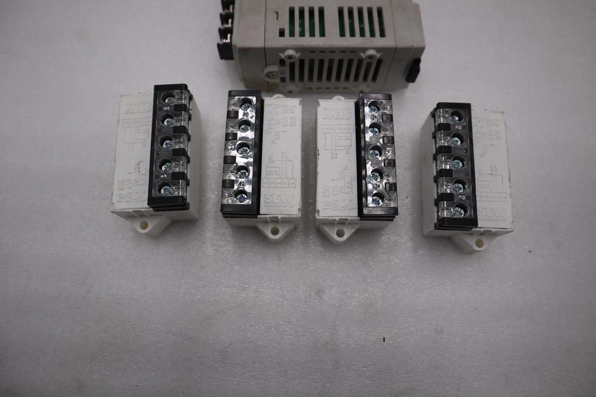 Used Keyence MS2-H50 Switching Power Supply 24 VDC 2.1 A MS2H50 STK L197CC