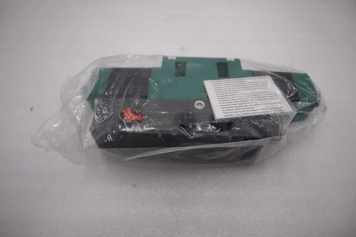 Used NEW Numatics 254SS43AK000030 Pneumatic Solenoid Valve STOCK H1476