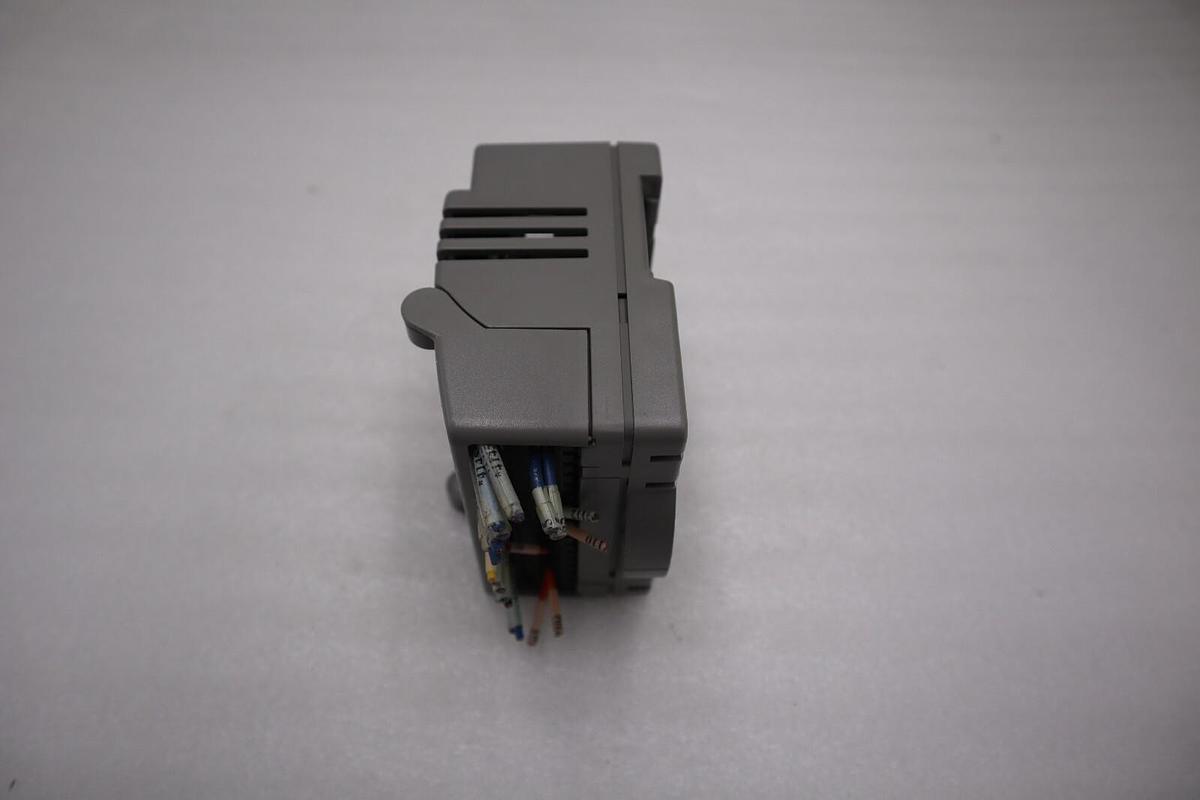 Used Giddings & Lewis M.1300.7372 R1 Input Module 24VDC SINK/SOURCE STOCK 5158A