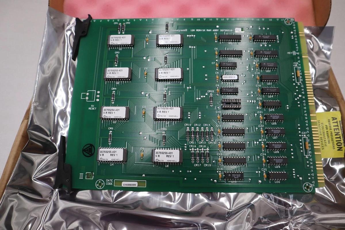 NEW IN BOX HONEYWELL 30750218-010 MEMORY BOARD 12KROM 1K RAM STOCK G640